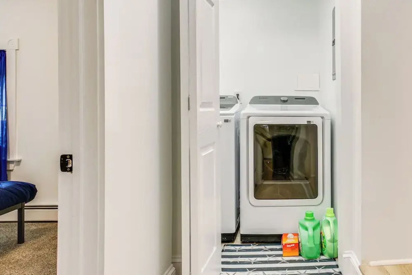 Walk to Beach: Somers Point Apartment!