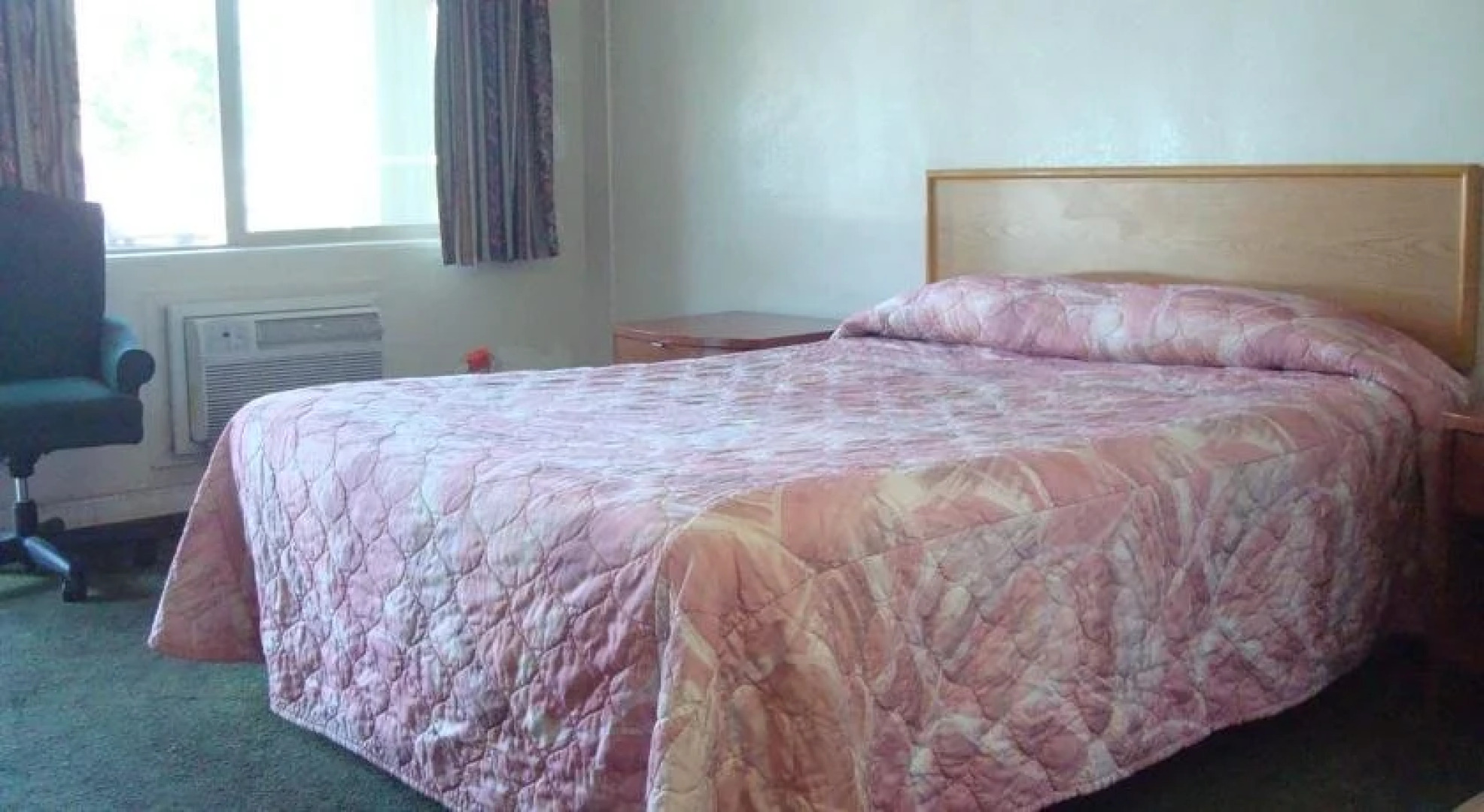 Travelers Rest Motel