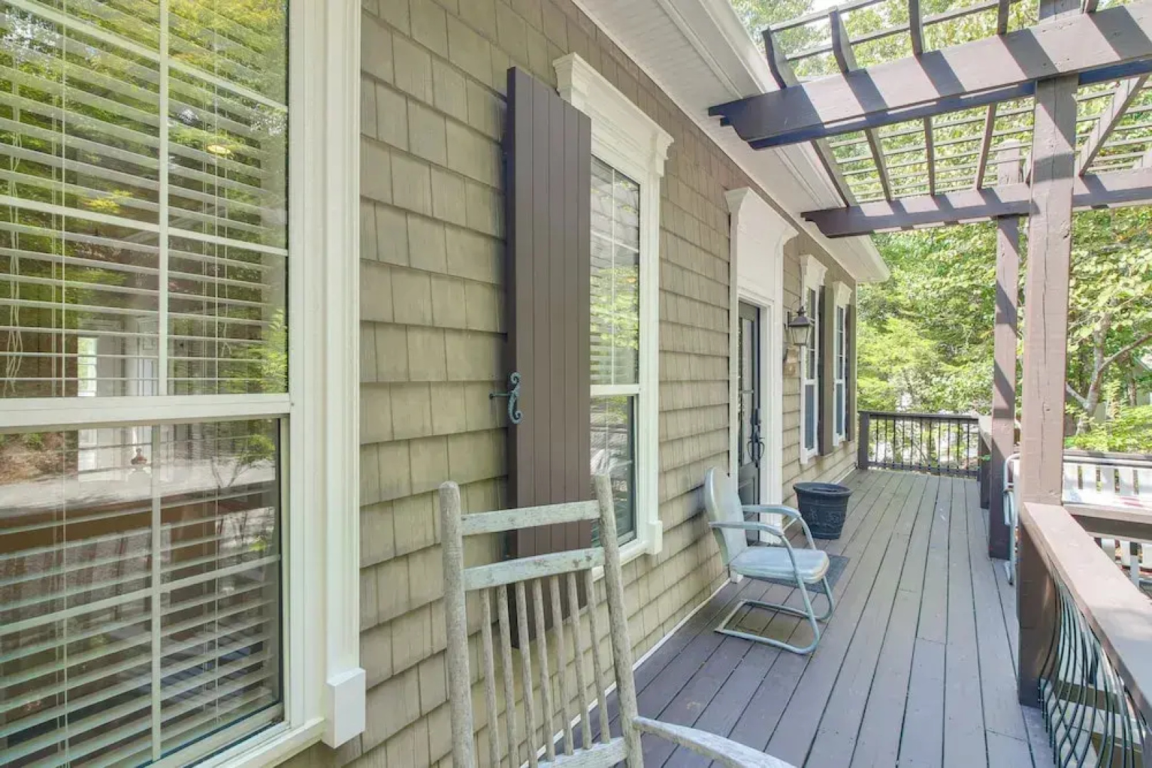 Walk to Marina: Center Hill Lake Family Home