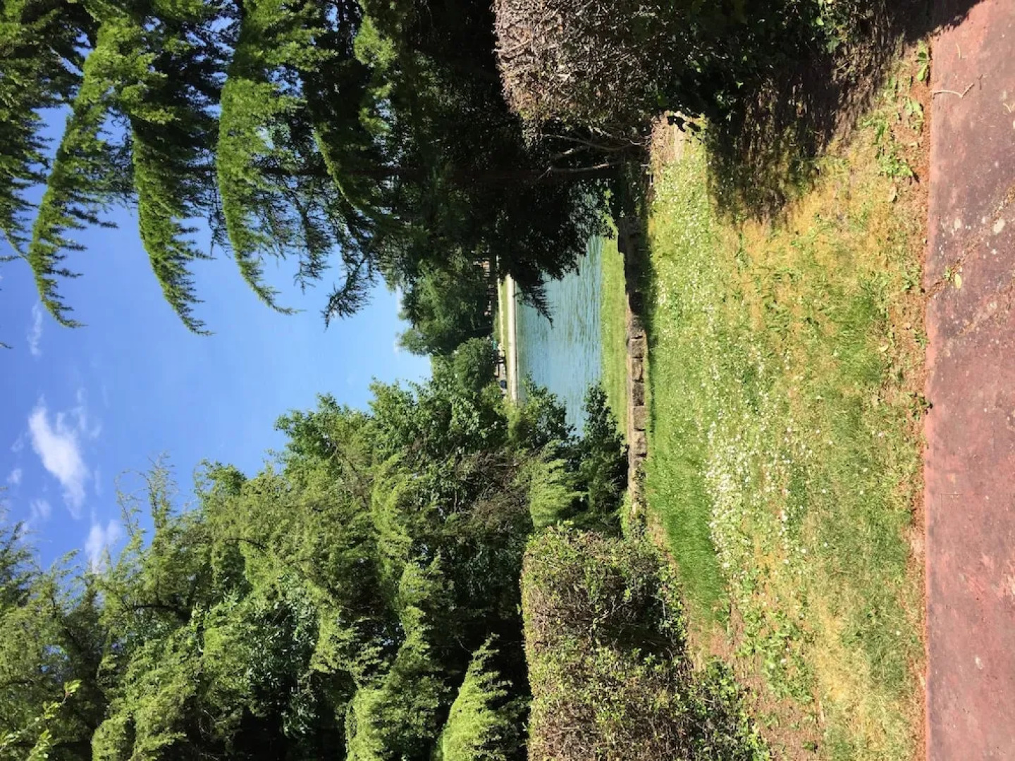 Maison en bord de seine
