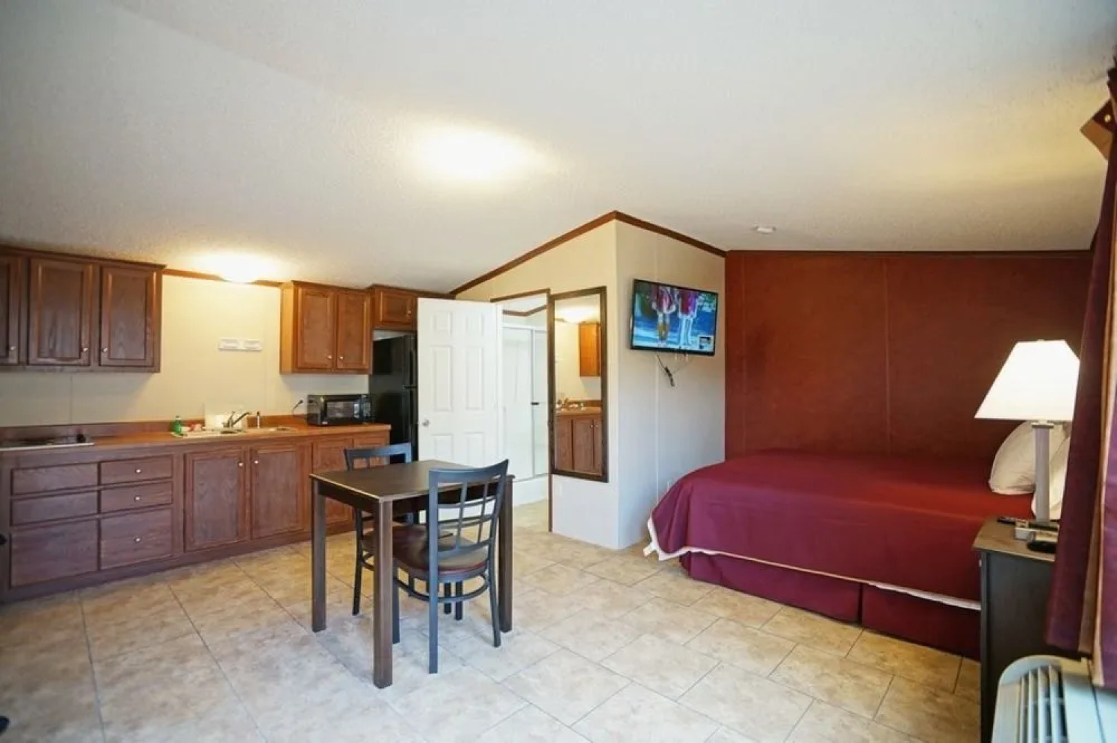 Eagle Inn and Suites Dilley