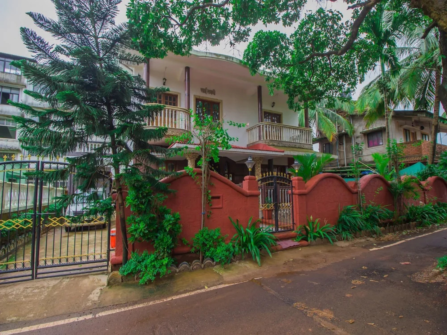 OYO 15804 Home Spacious 2BHK Near Mall De Goa