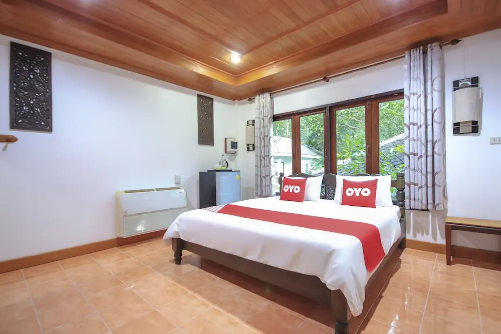 OYO 75353 Loy Chalet Resort