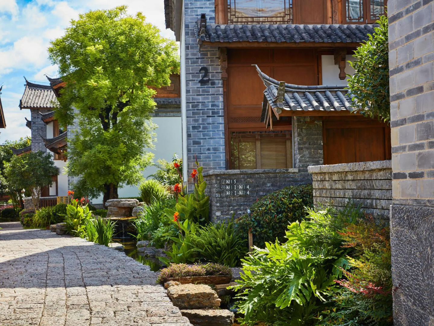 Hotel Indigo Lijiang Ancient Town by IHG