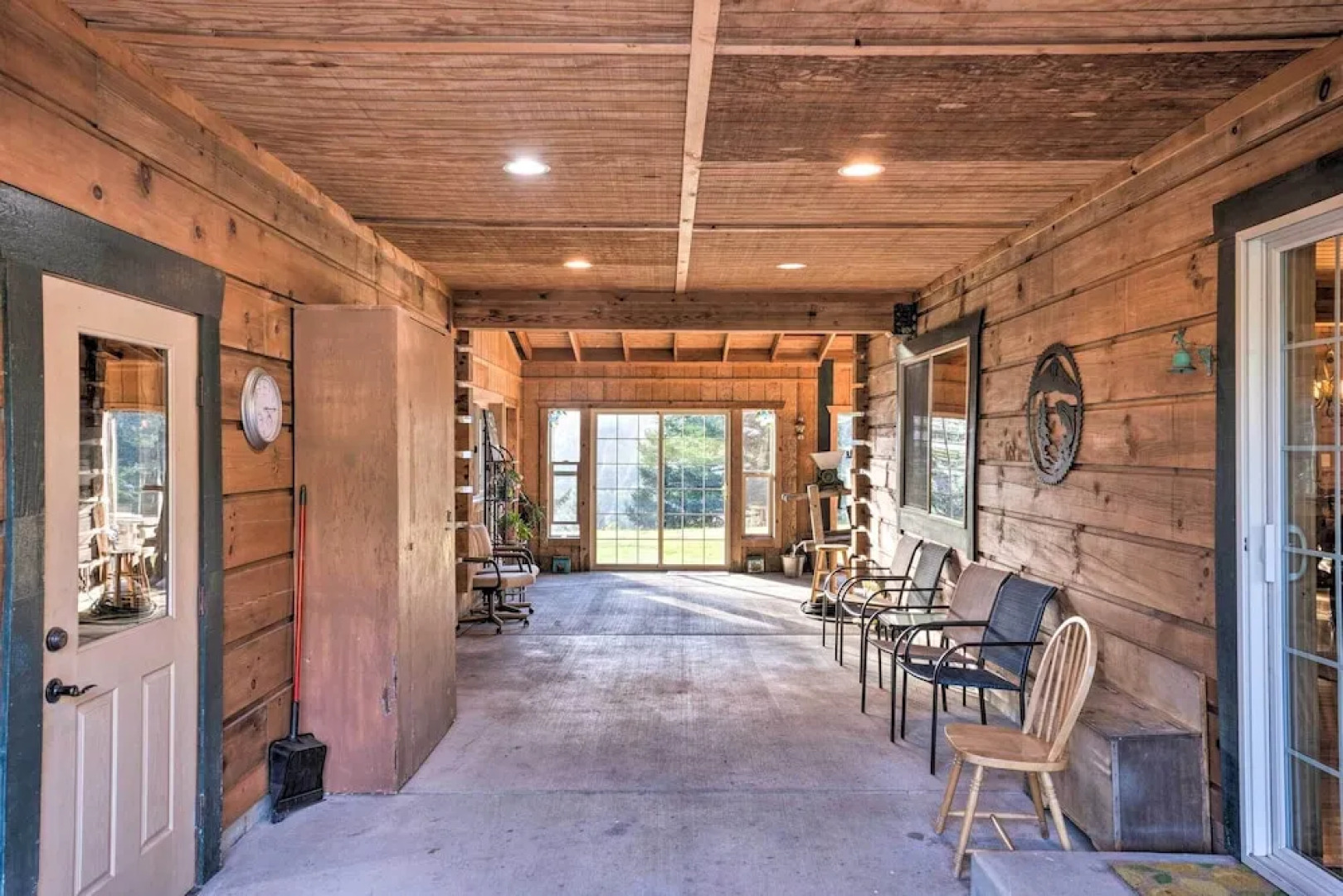 Brookings Vacation Rental Lodge on 88 Acres!