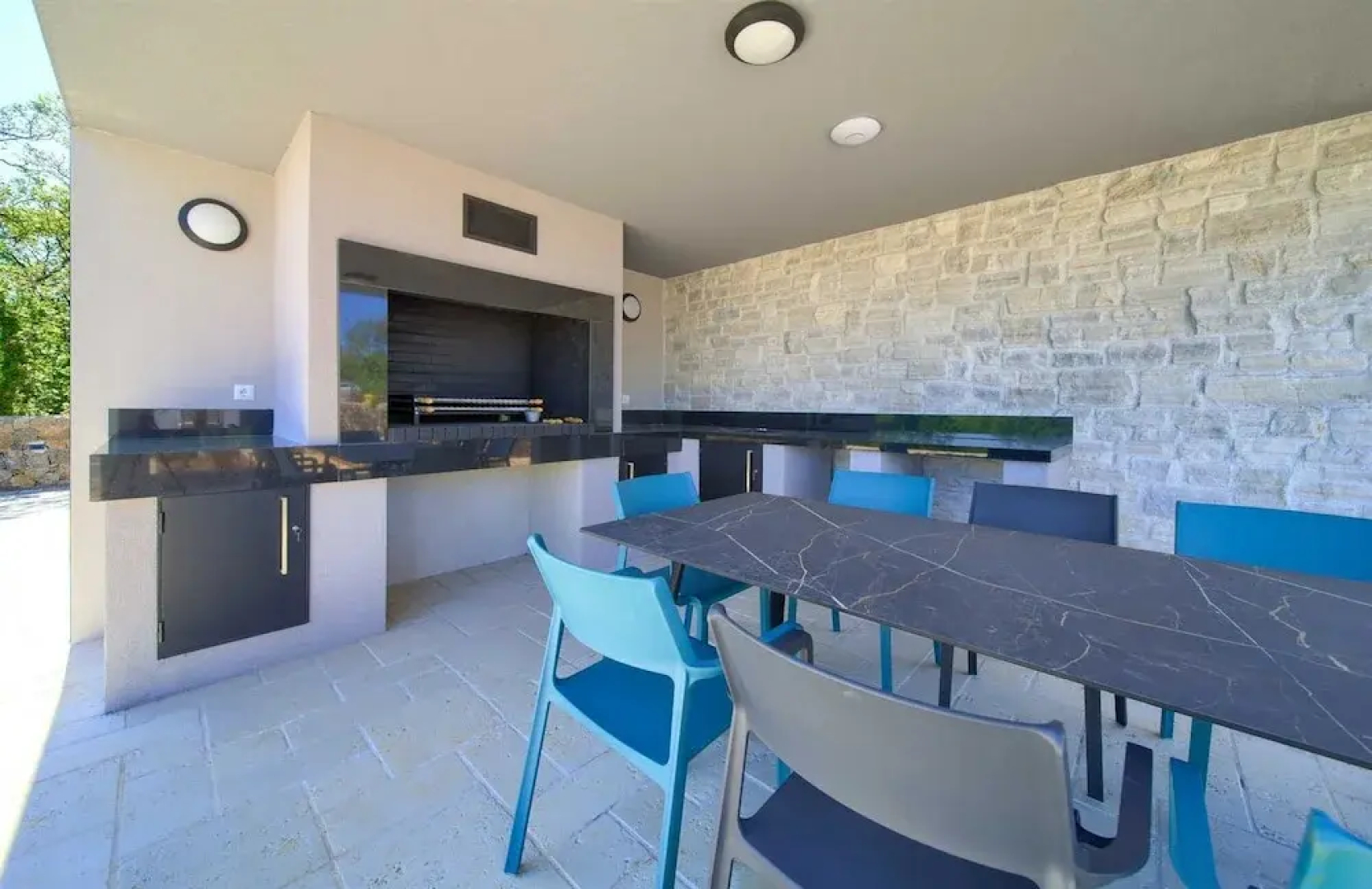 Villa Astrum With Heated Pool Jacuzzi and Sauna