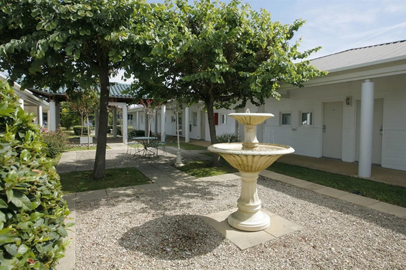 Hôtel Grand Confort Le Moulin Rouge