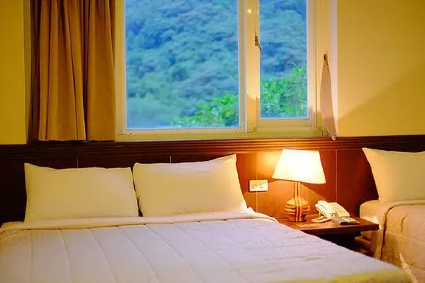 Poultry and Holiday Inn