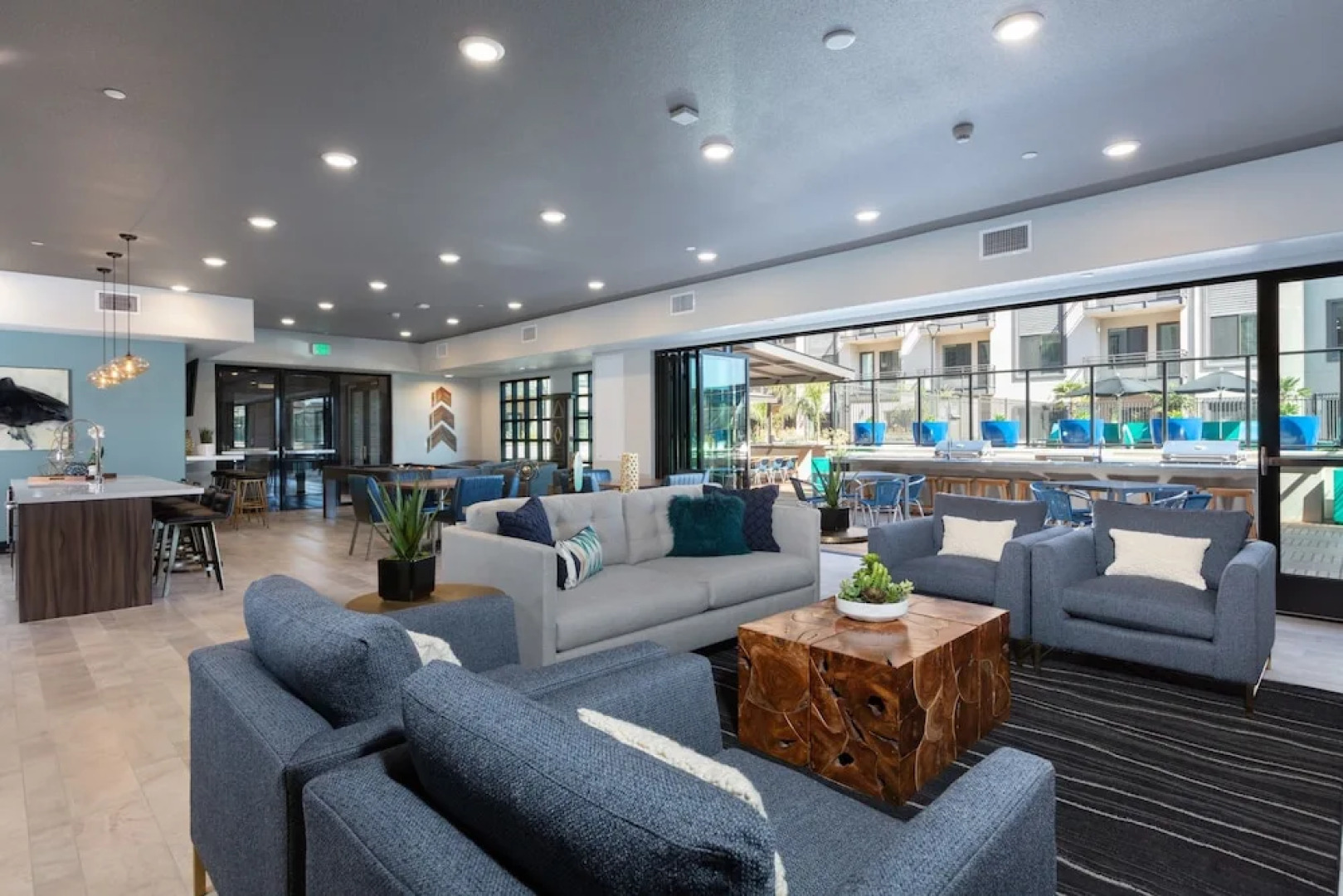 Global Luxury Suites in Campbell