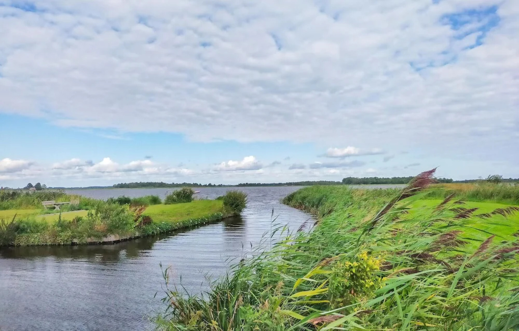 Stunning Home in Giethoorn With 2 Bedrooms and Wifi