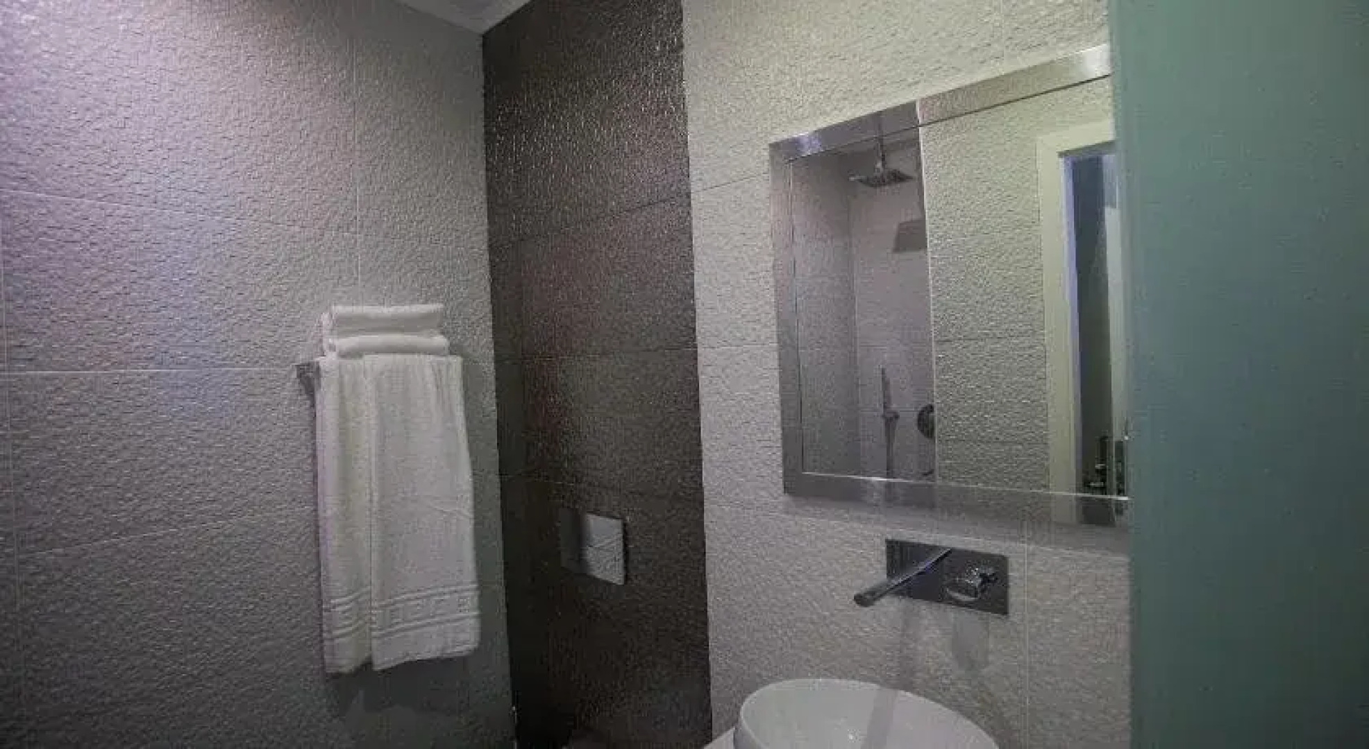 Thomar Story - Guest House