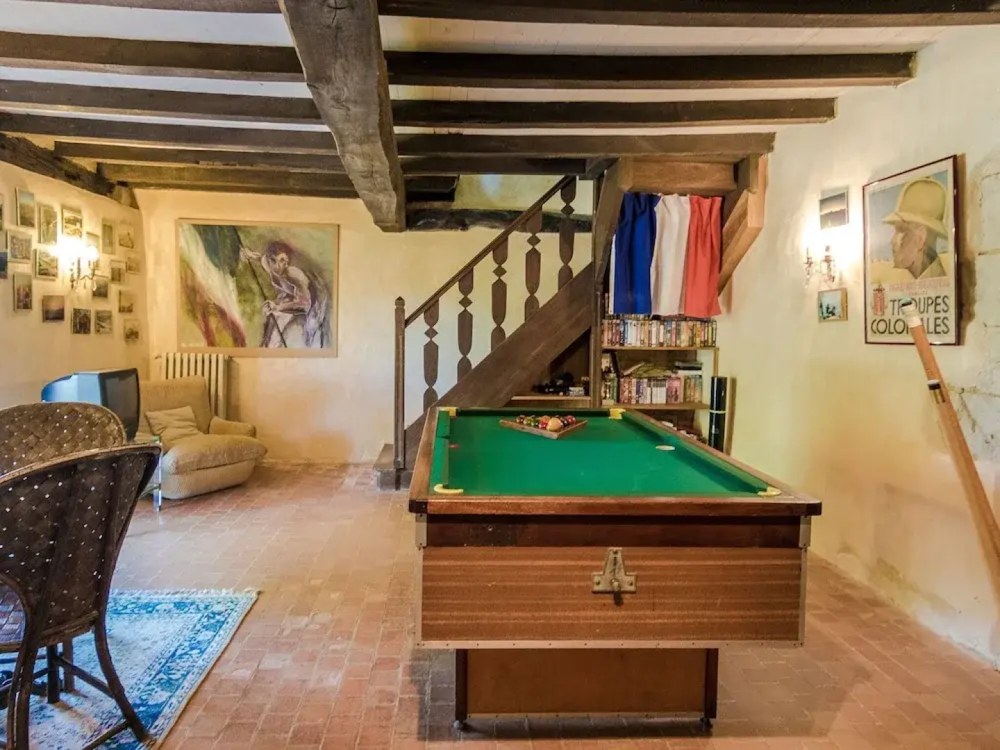 Ritzy Mansion in Sourzac With Tennis Court, Pool & Gym