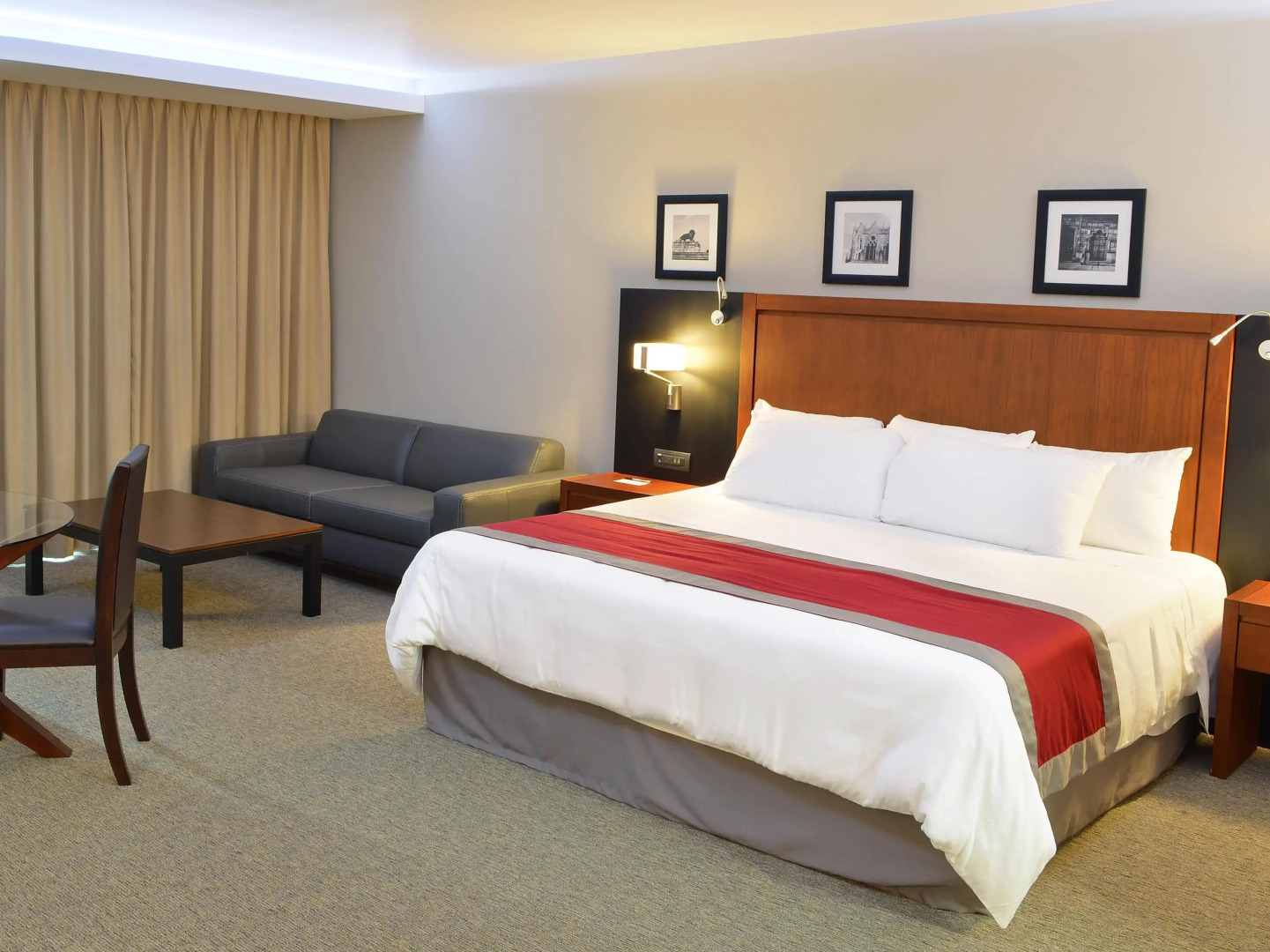 Radisson Poliforum Plaza Hotel Leon