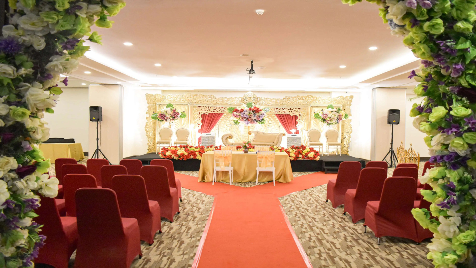 Golden Tulip Essential Makassar