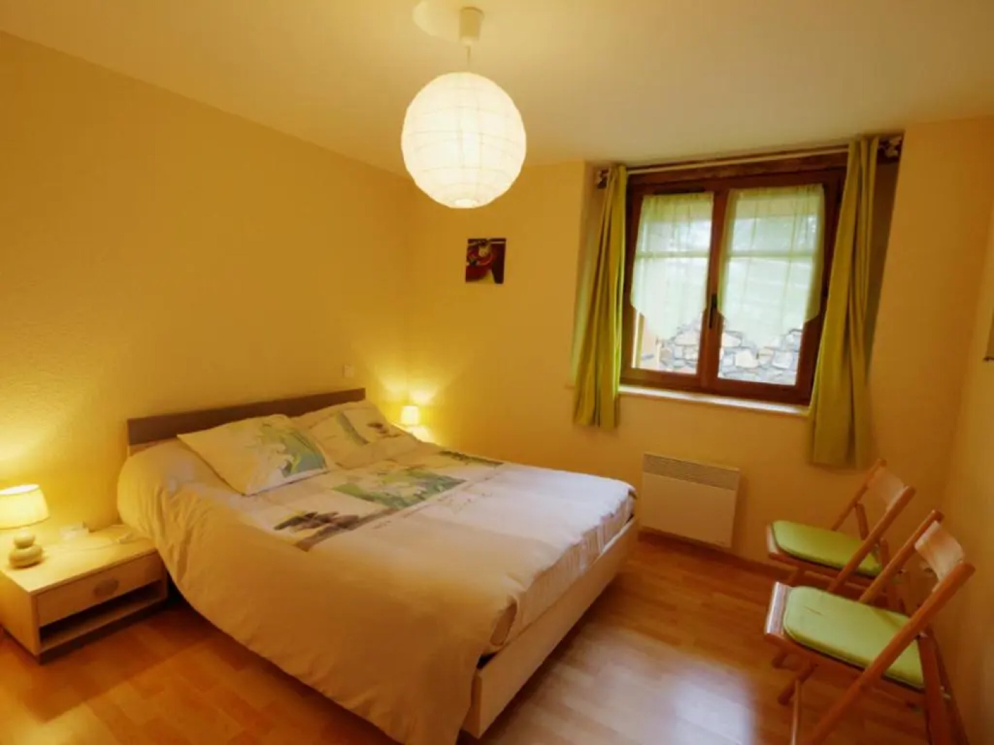 Gîte Saint-Cyr-de-Valorges, 5 pièces, 8 personnes - FR-1-496-17