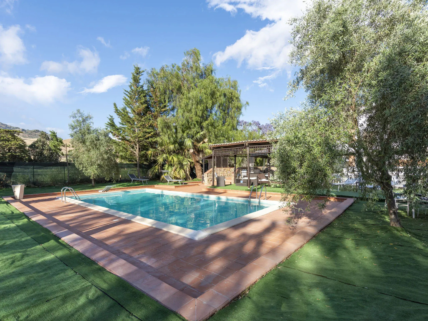 Alluring holiday home in Assoro with private pool