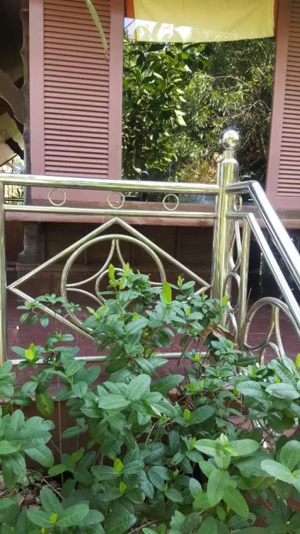 Ruean Mai Chai Khlong