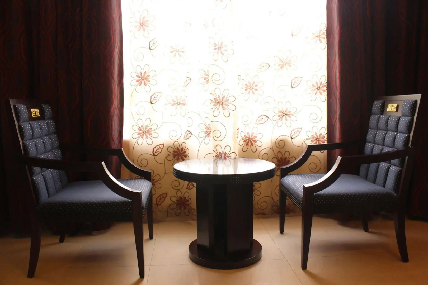 OYO 2303 Hotel Royal Mirage