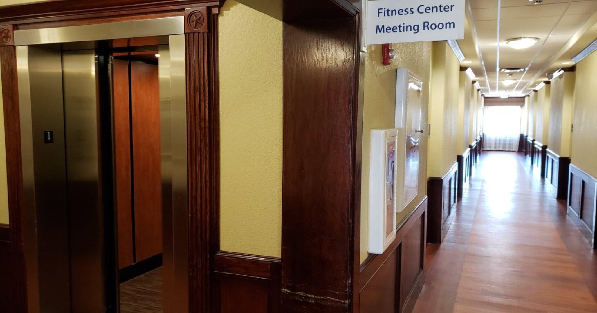 Holiday Inn Express & Suites Galveston West-Seawall