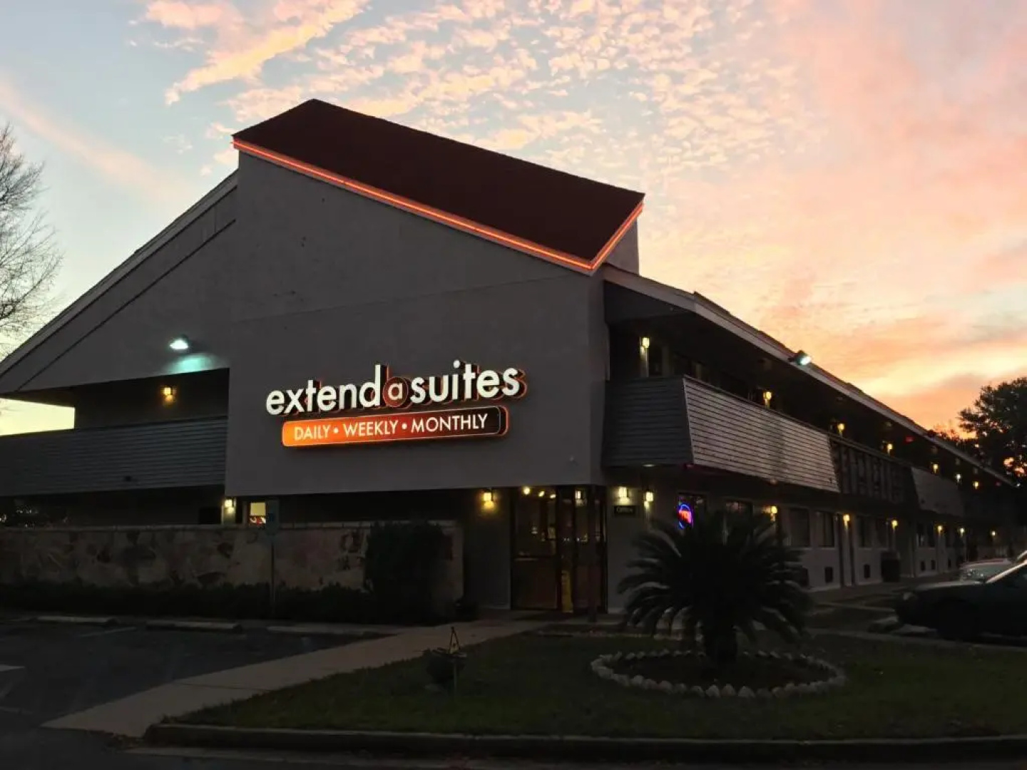 Extenda Suites Mobile North