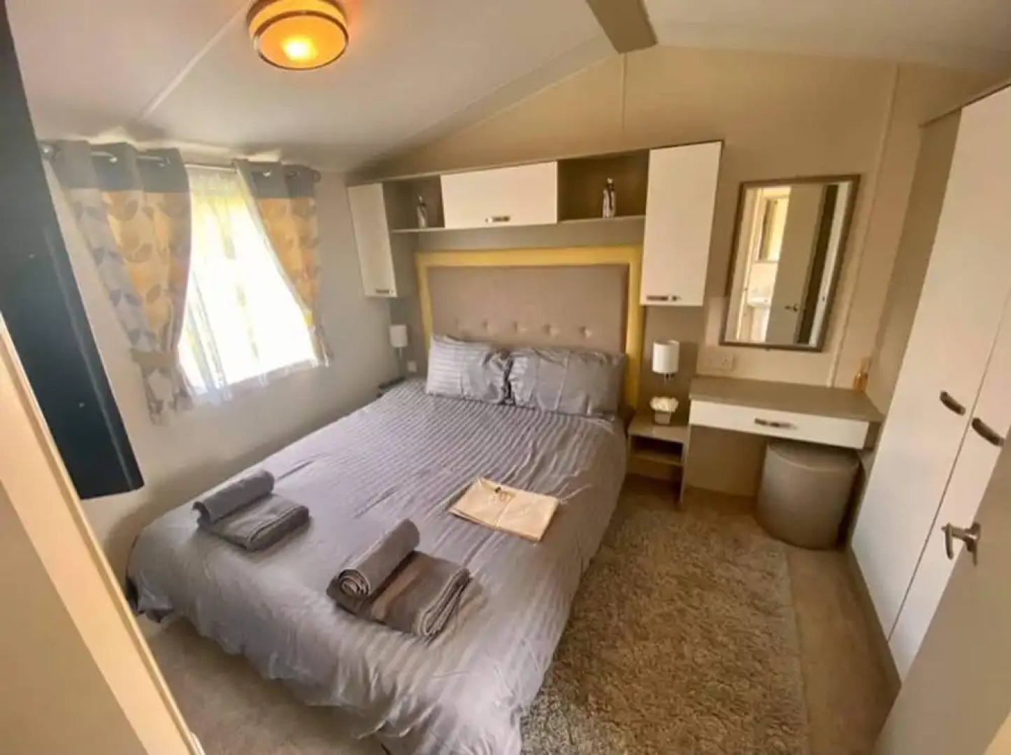 Lushness Lodge Hot Tub Lodge in Morpeth, England