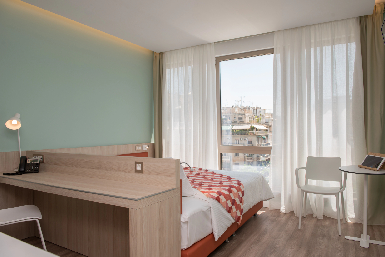 Casual Kubic Athens Hotel