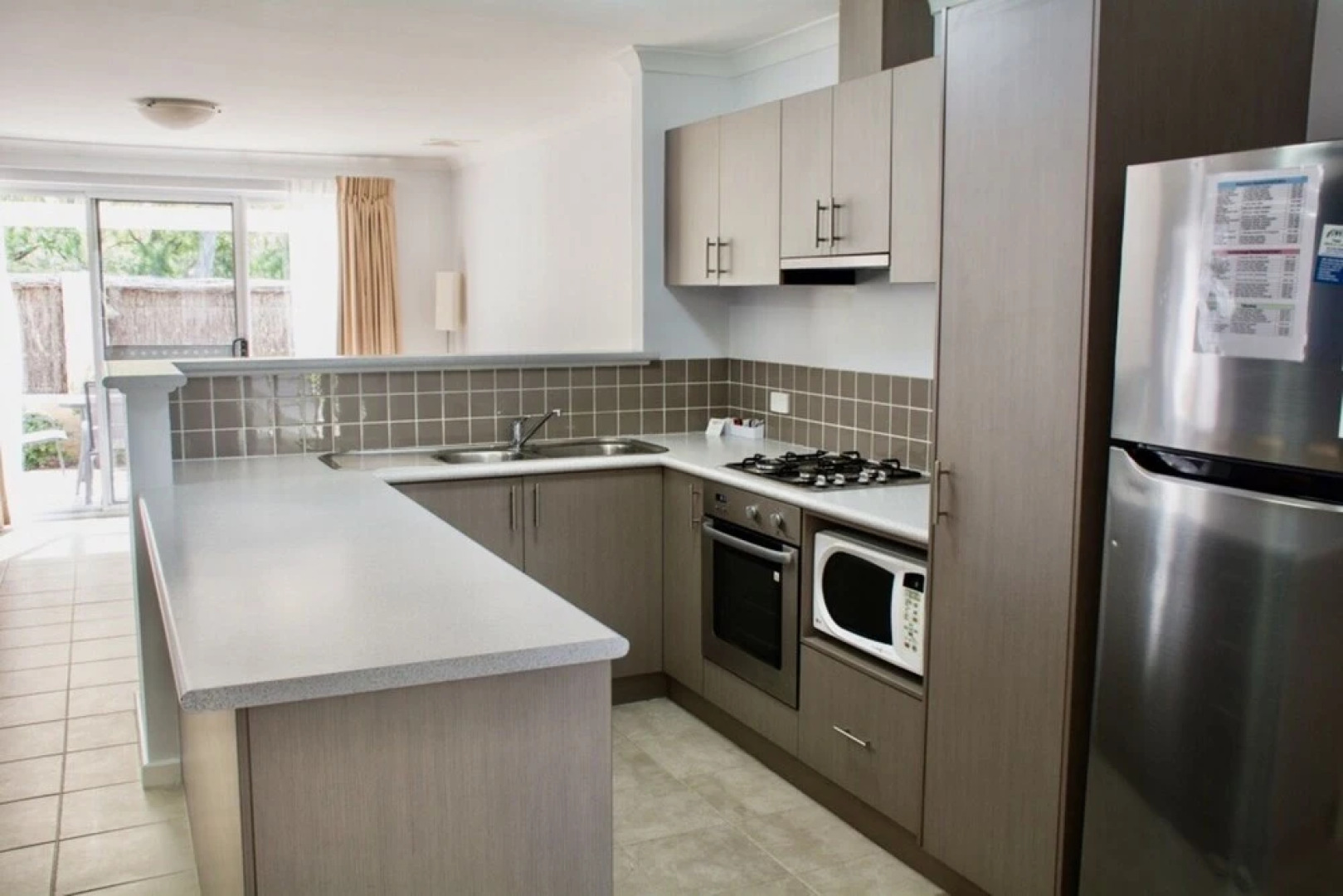 Sea Breeze Broadwater