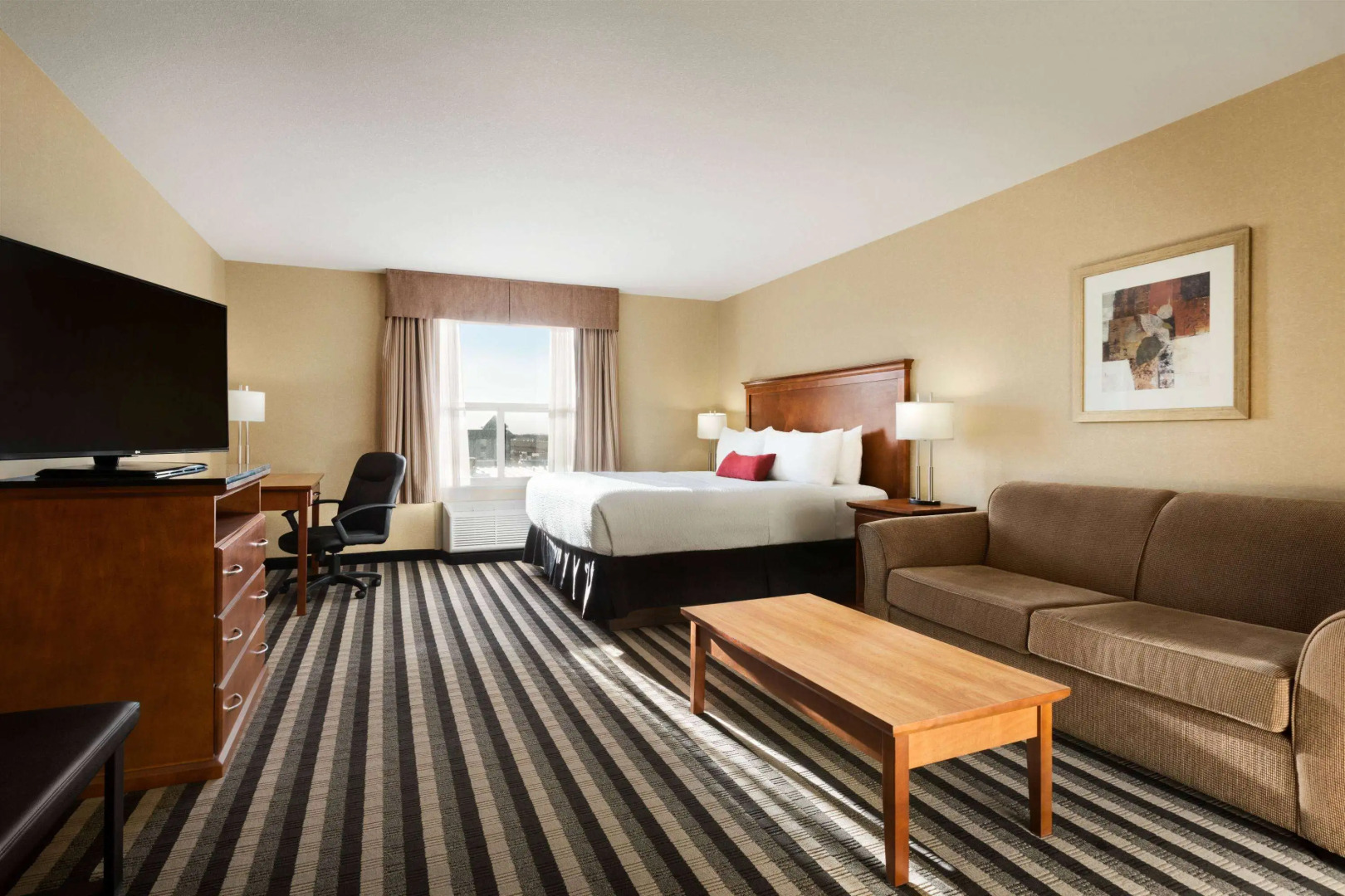 Days Inn & Suites by Wyndham Edmonton Airport