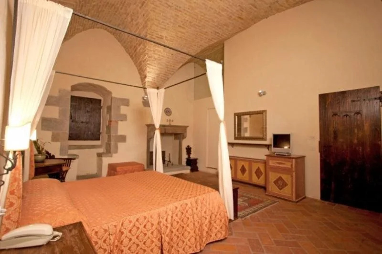 Country Hotel Torre Santa Flora