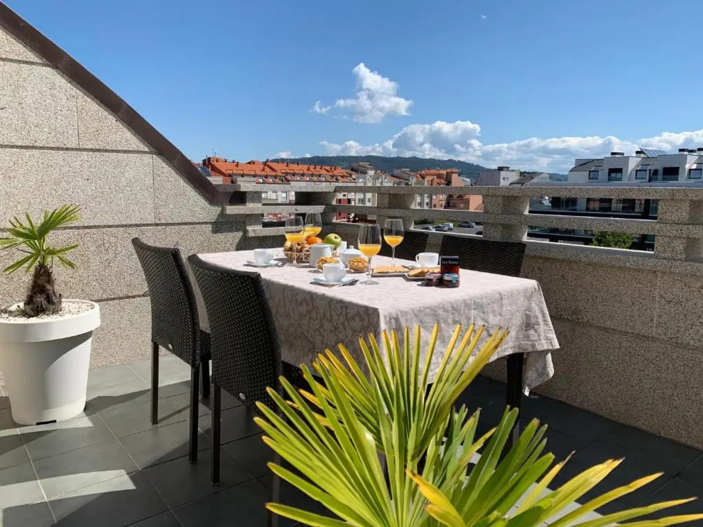 CANELAS SUITES ÁTICO Amplias Terrazas