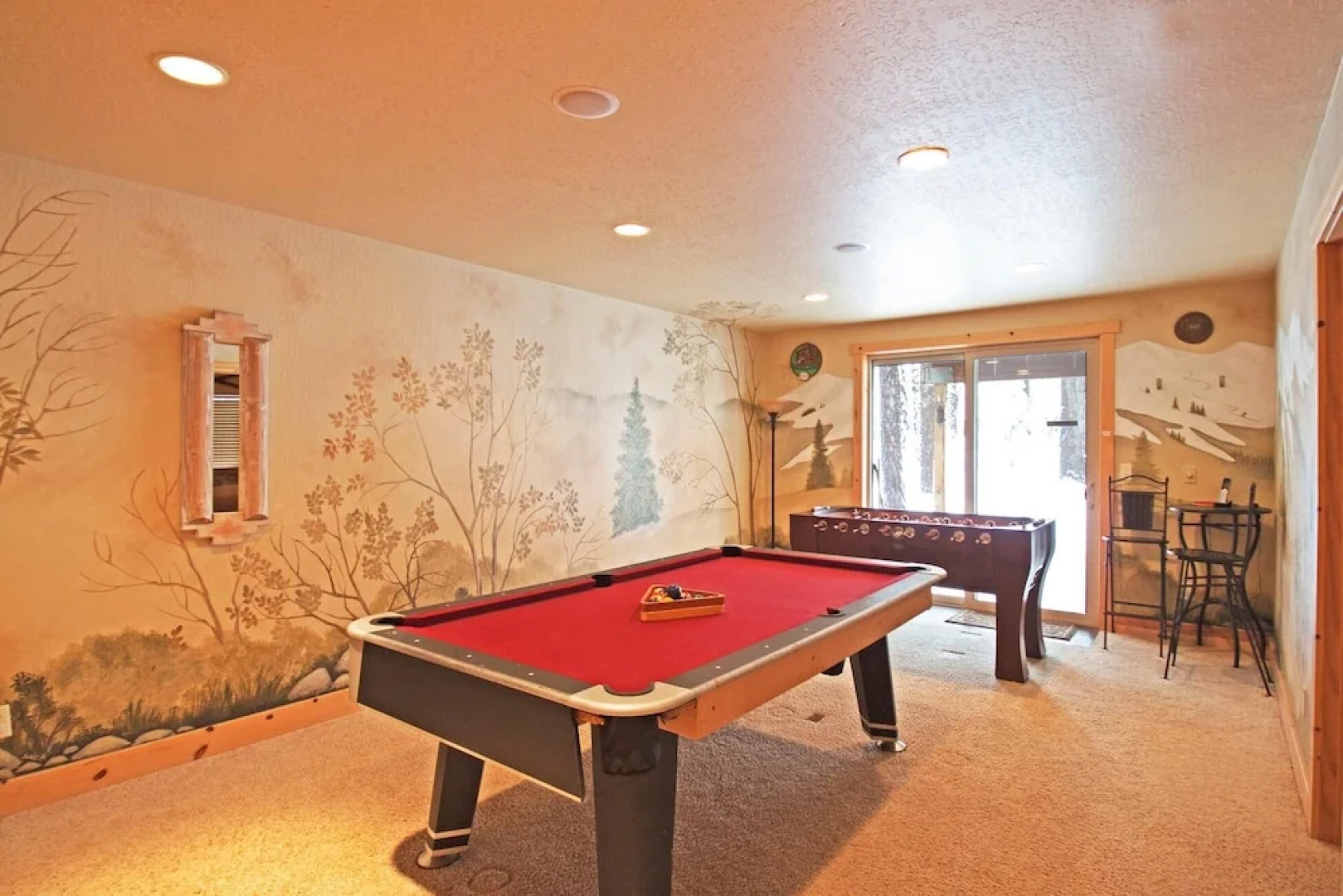 The River Rock Lodge Home 4 Bedrooms 3 Bathrooms Home