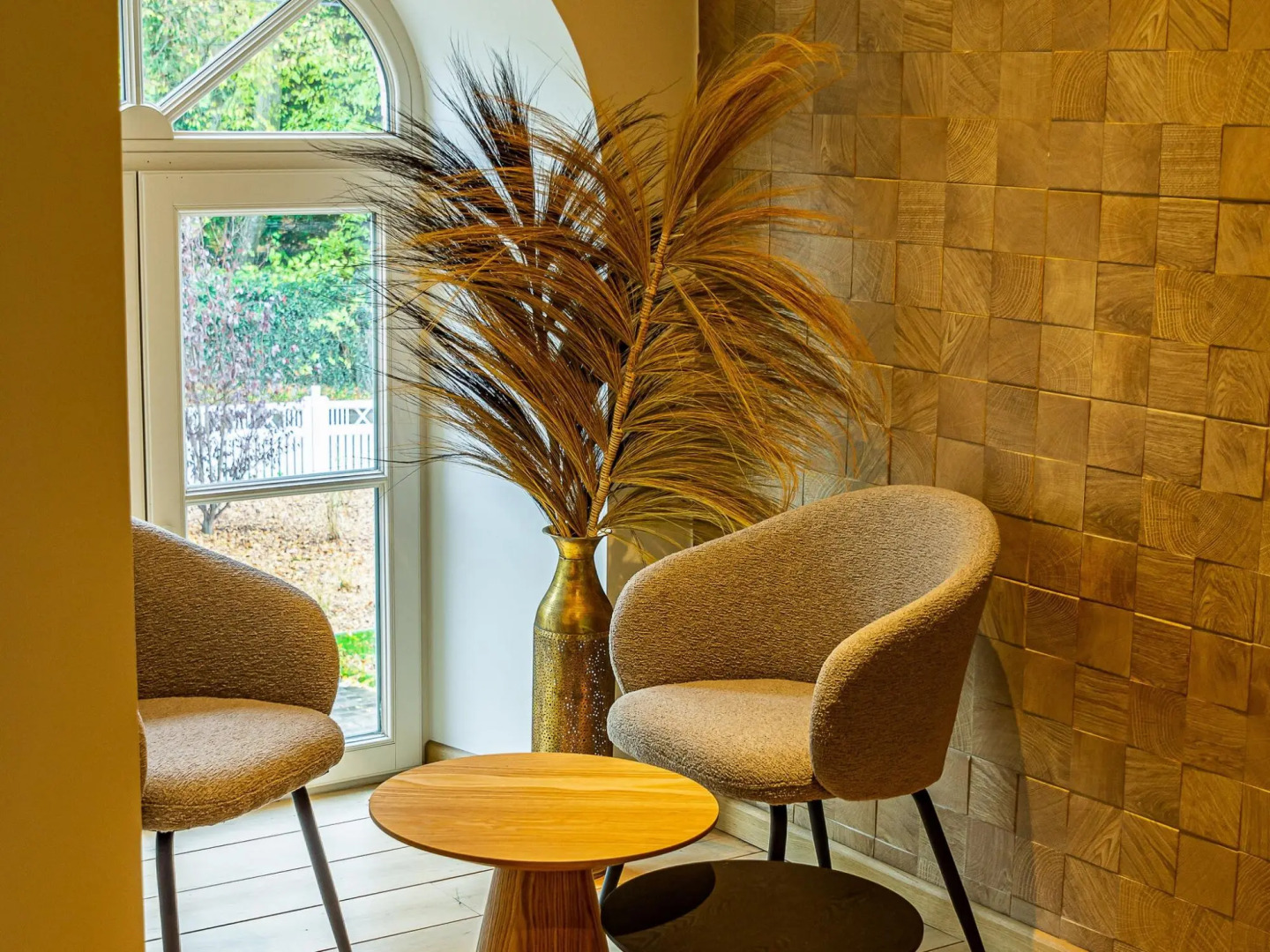 Cosy Mansion With Private Terrace and Sauna