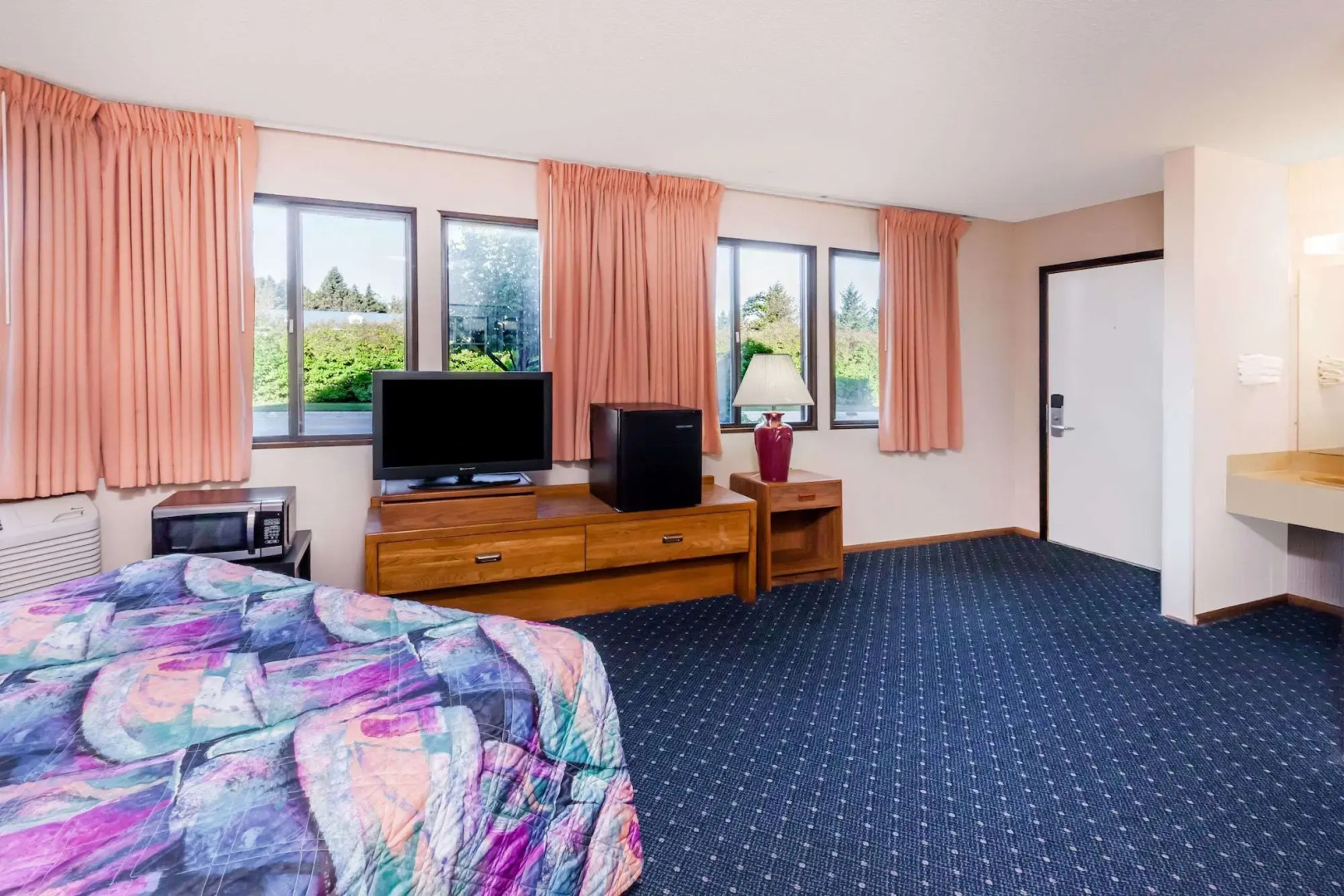 Knights Inn Mackinaw City