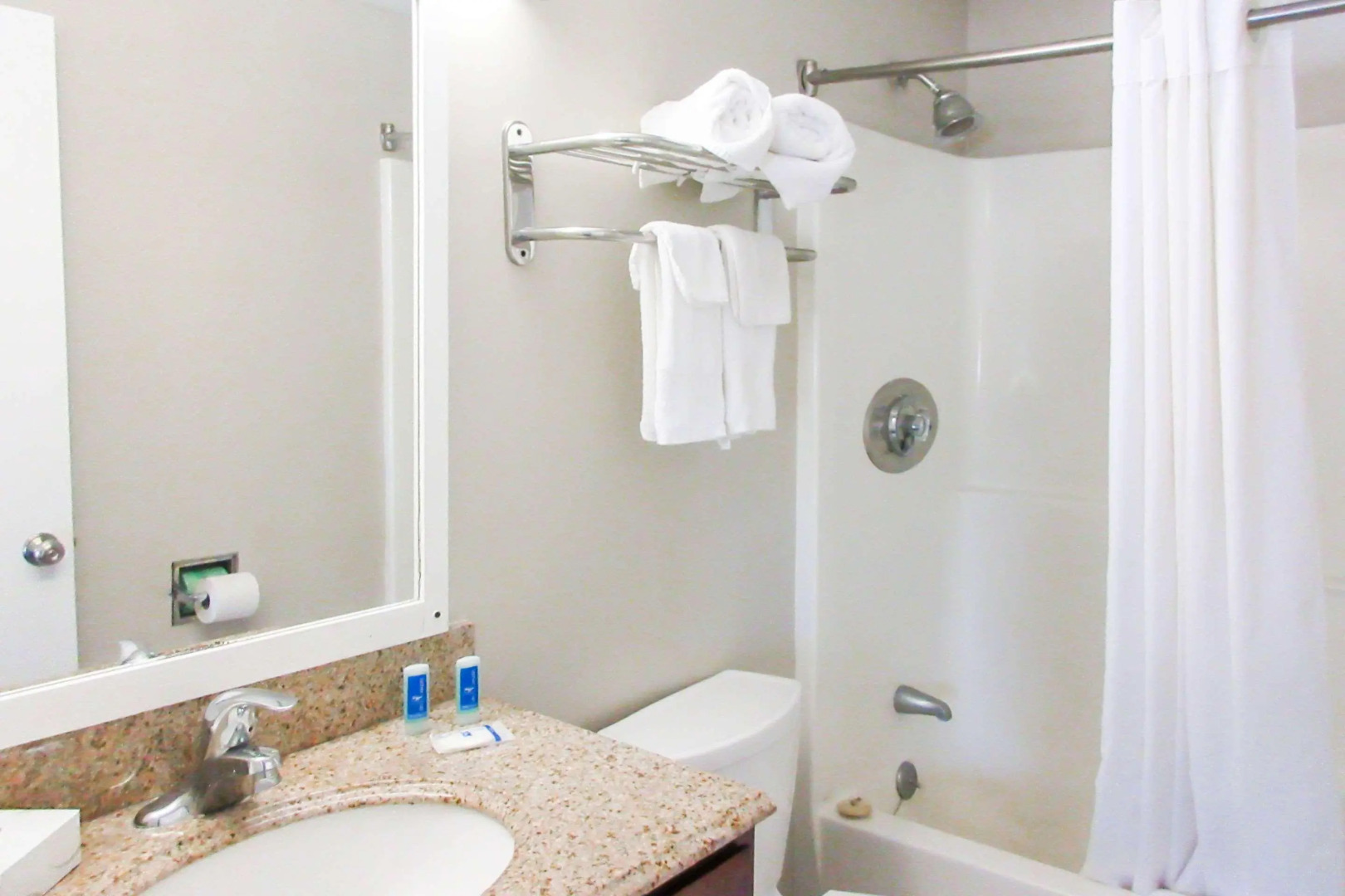 Red Roof Inn & Suites Swansea