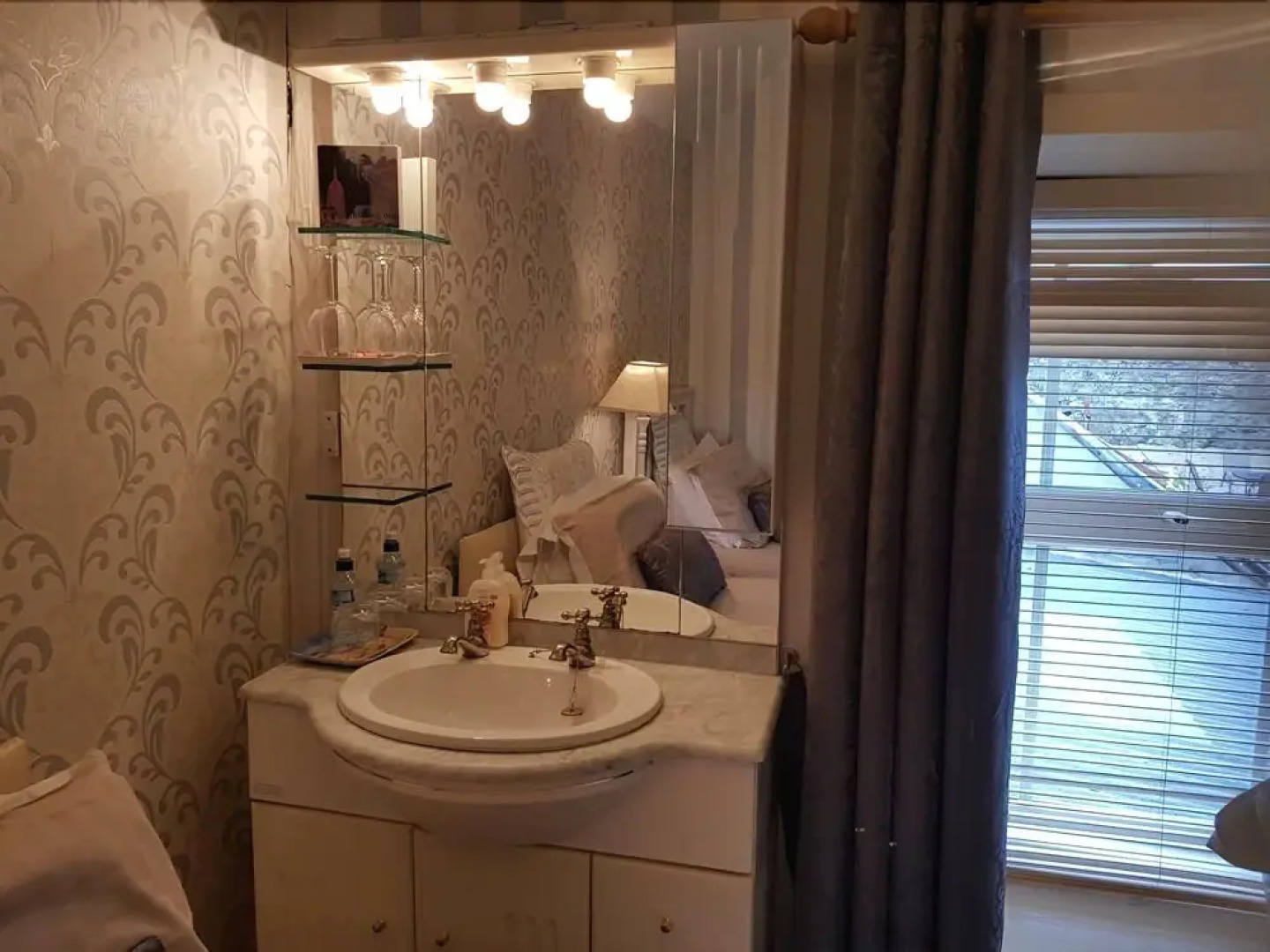 Mai Kelly Bed & Breakfast