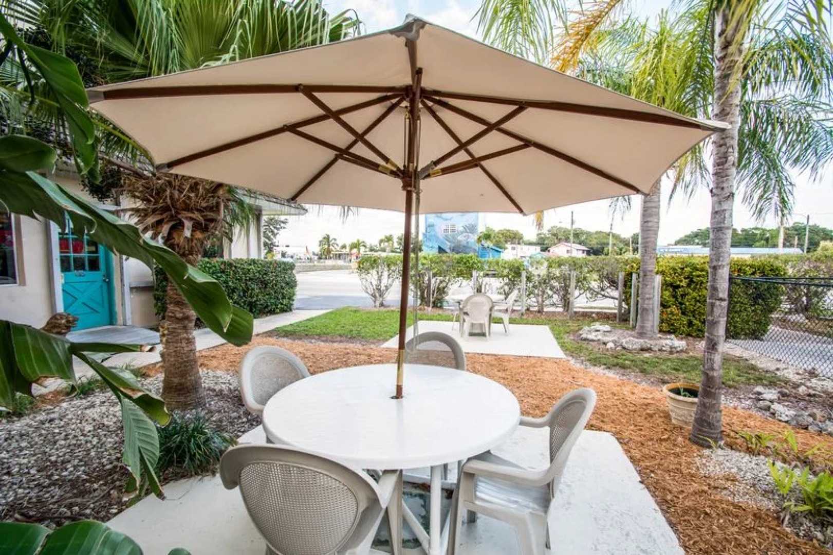 Rodeway Inn & Suites