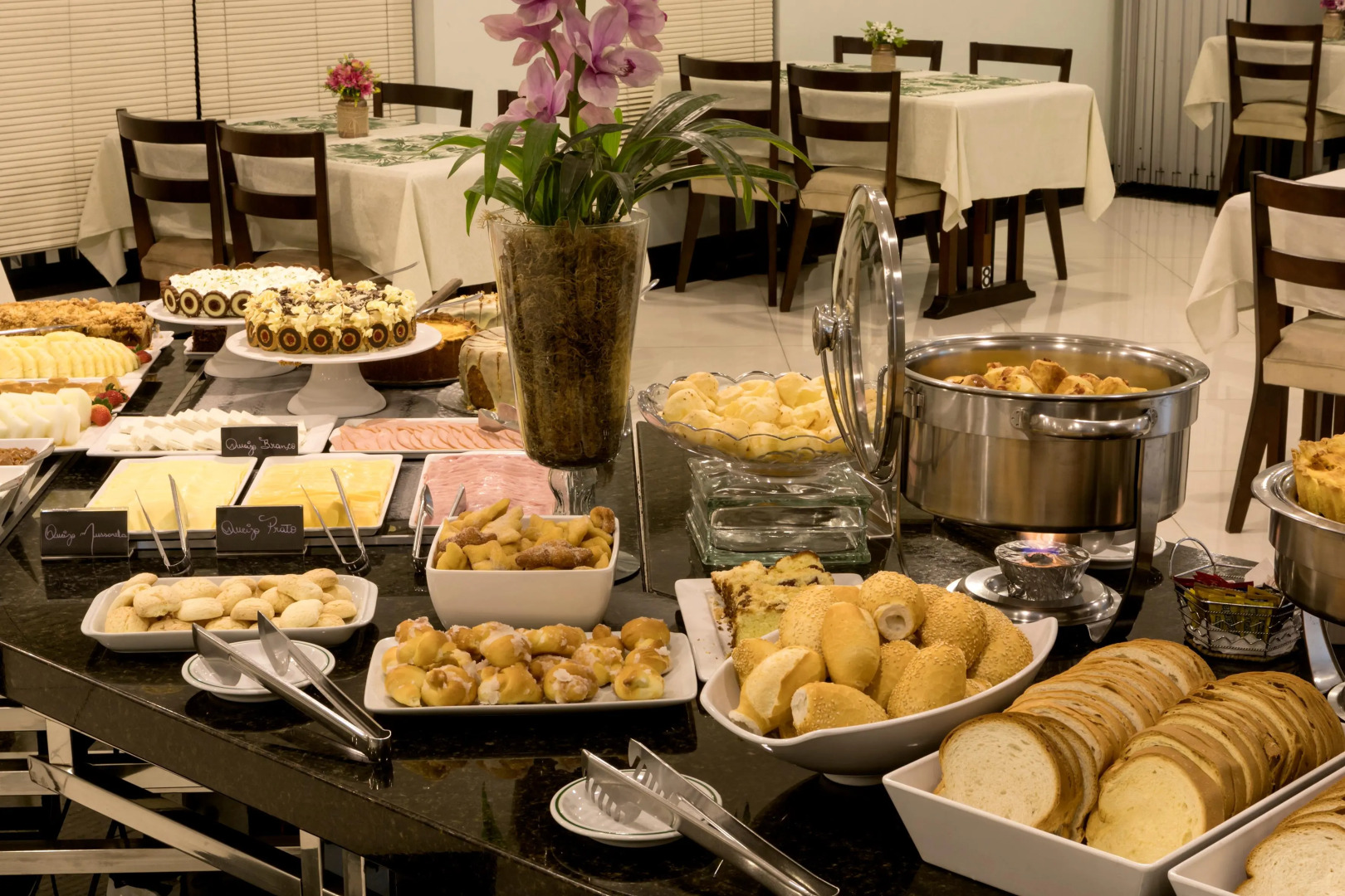 Alven Hotel by Slaviero Hotéis