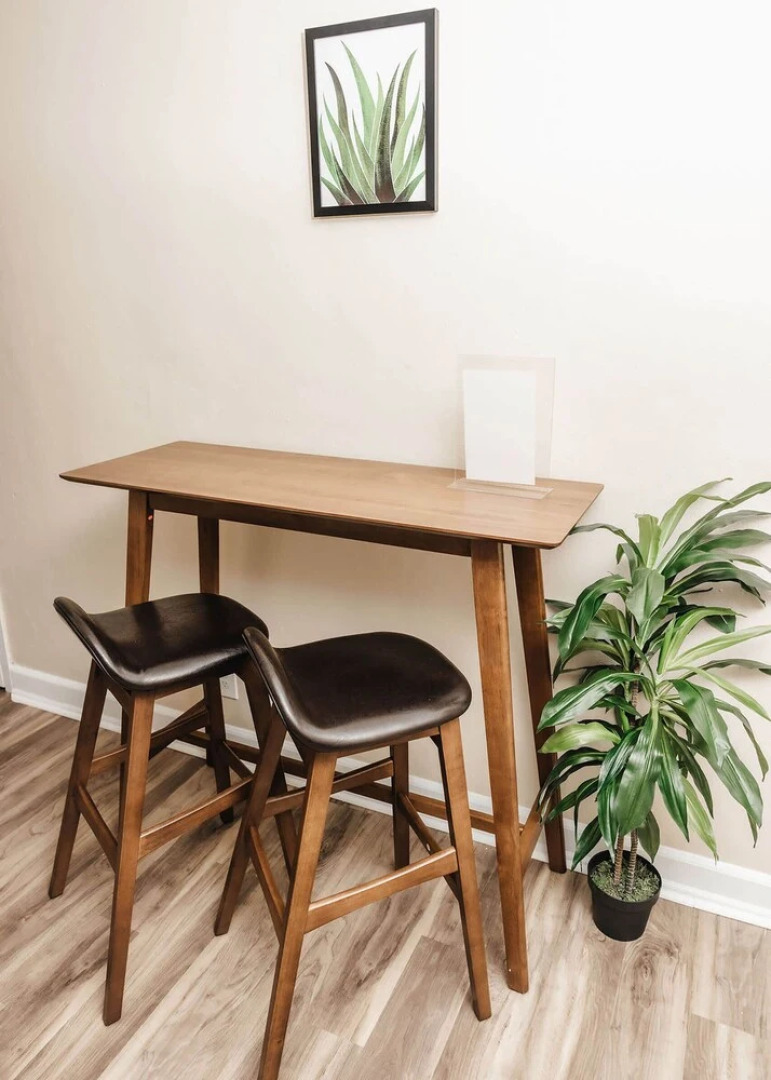 Comfortable 1BR APT With a 24-hour Fitness Center