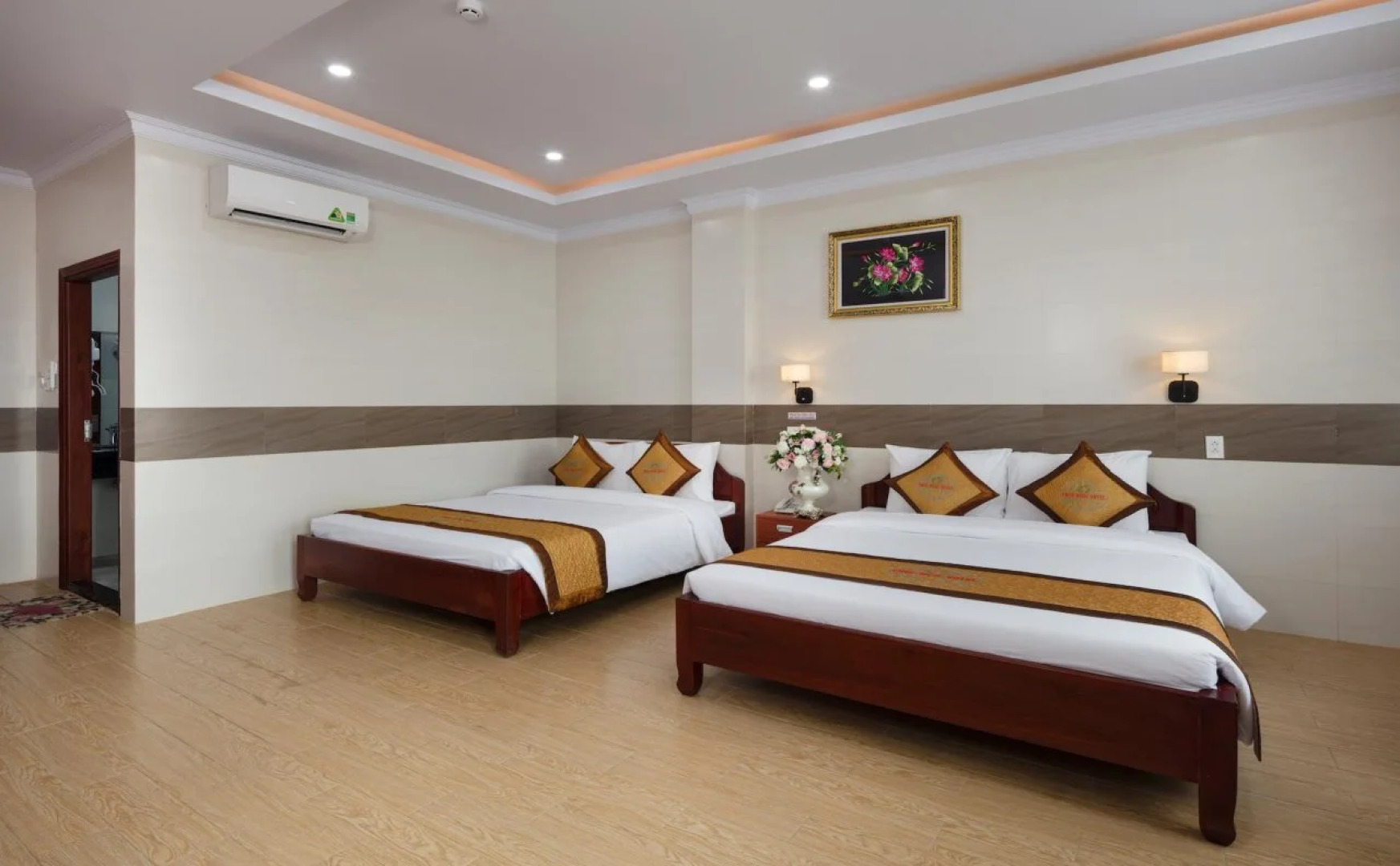 Phuc Ngoc Hotel