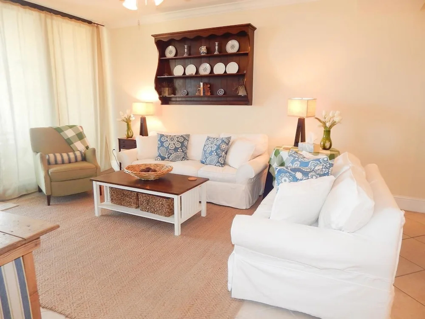 314 Holiday Isle 314 3 Bedrooms 2 Bathrooms Condo