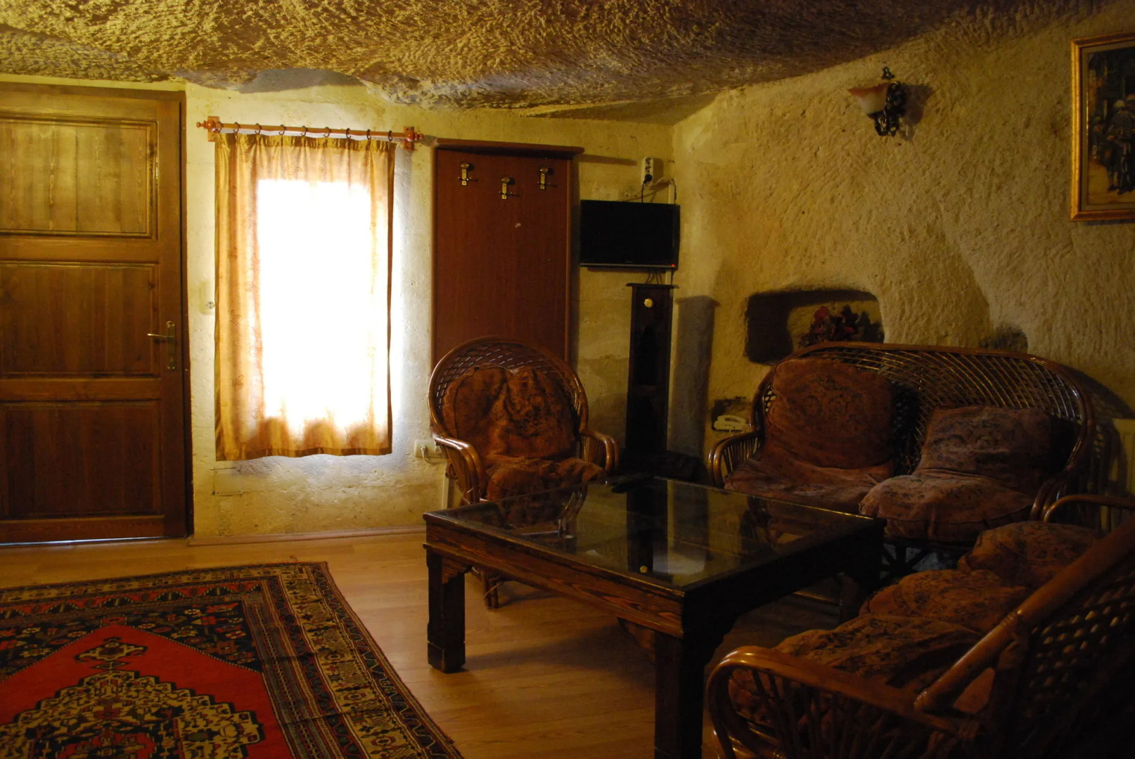 Lalezar Cave Hotel