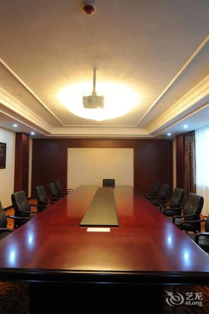 Long Fei Yuan Hotel