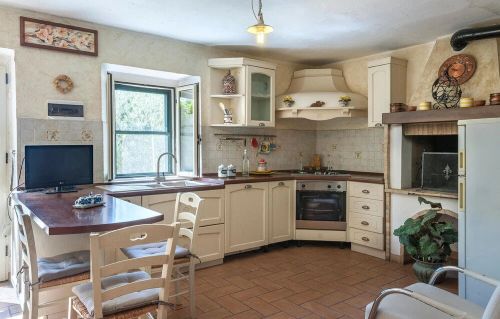 Stunning Home in Monteguiduccio With 3 Bedrooms