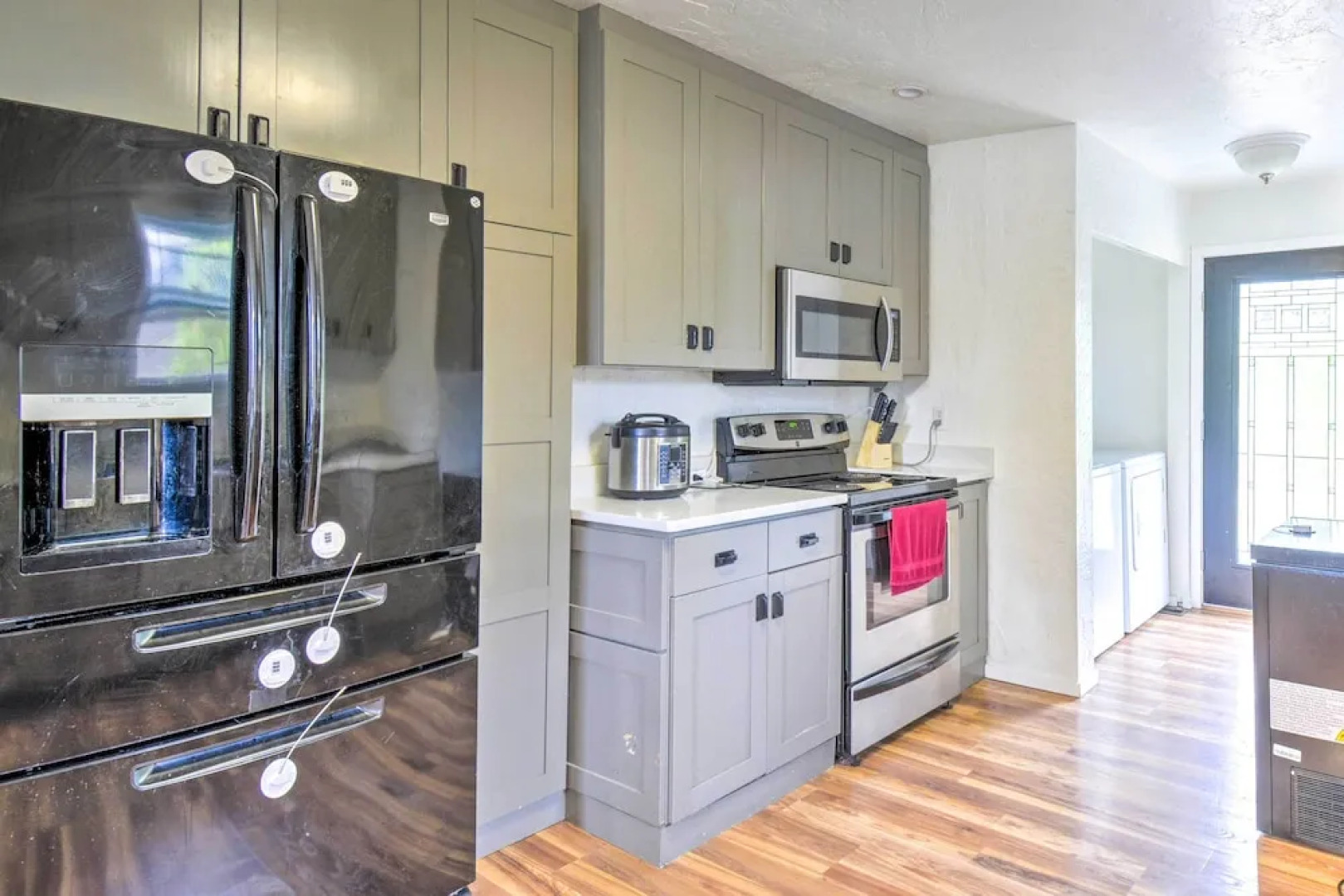 Bremerton Home: 2 Mi to Bremerton Boardwalk!