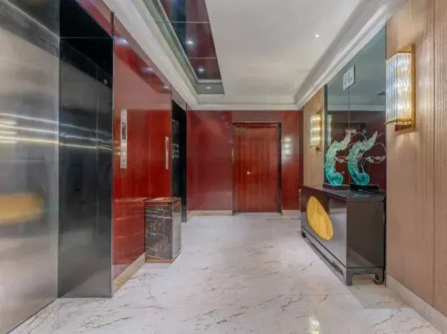 Ao Hua International Hotel