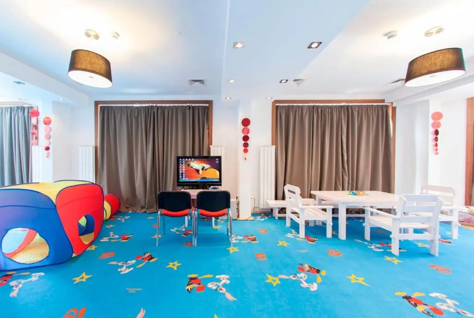 Apartment For 4 Persons At Luxhotel