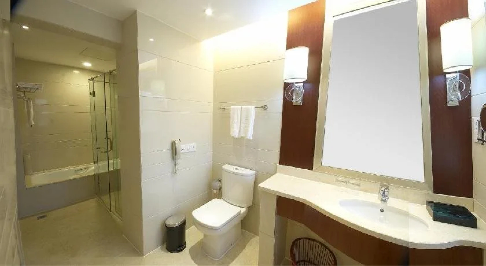 Renren International Hotel