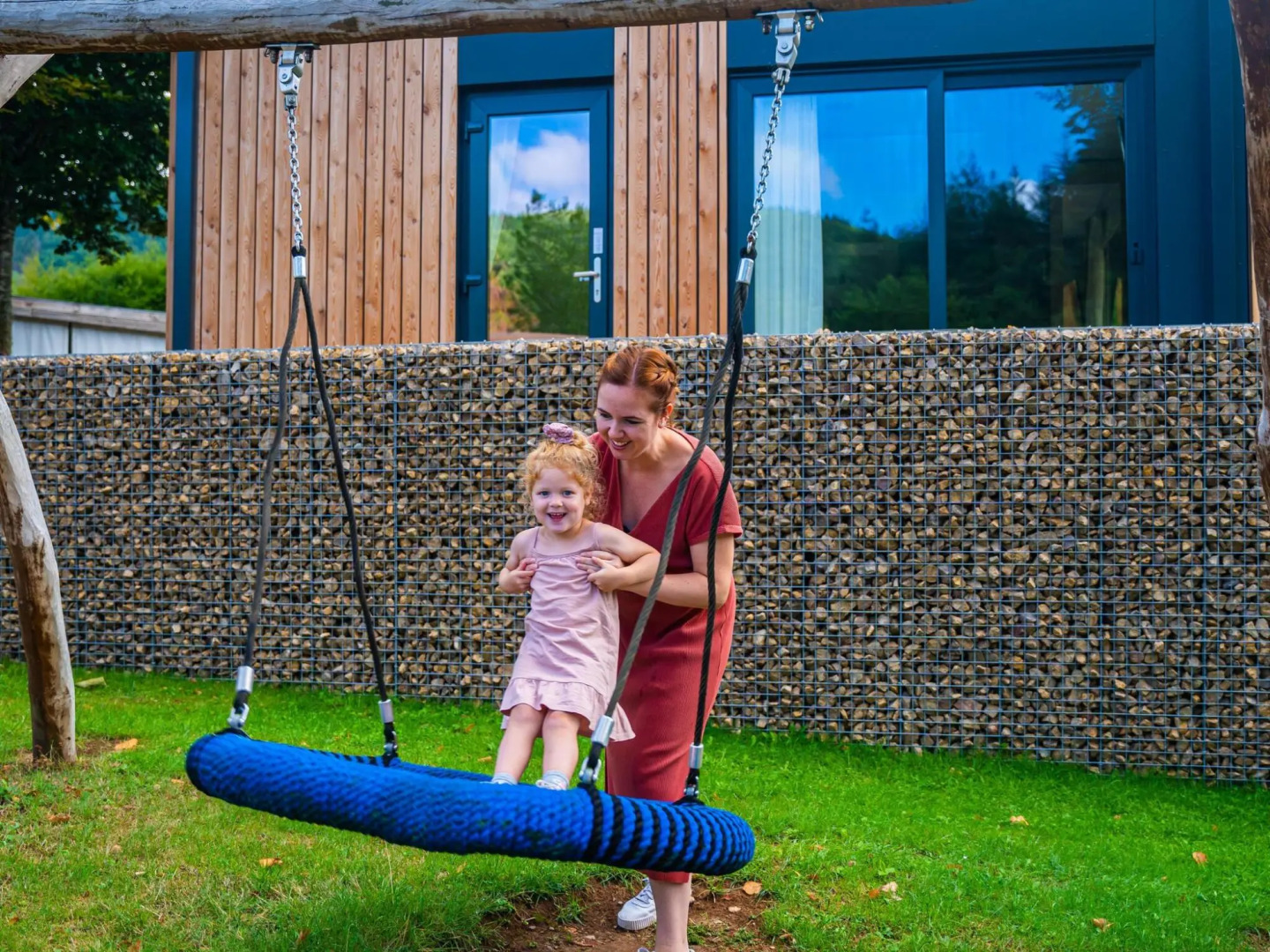 Contemporary chalet with airco, in a holiday park, in a natural environment