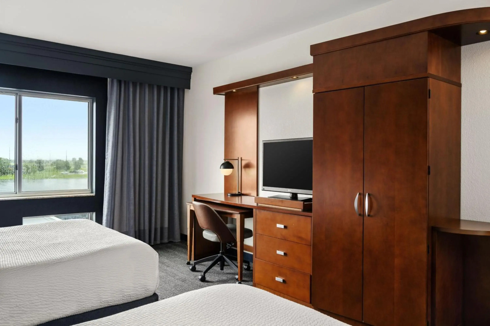 Courtyard by Marriott Evansville East