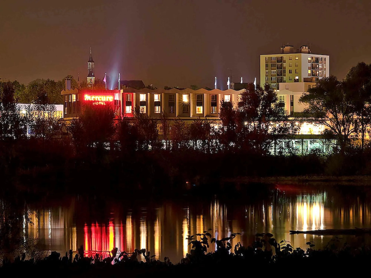 Mercure Nevers Pont de Loire